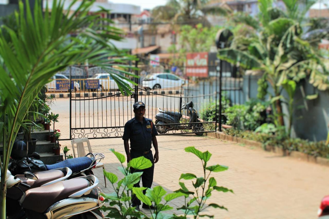 Hotel Golden Sands Calangute Exterior foto